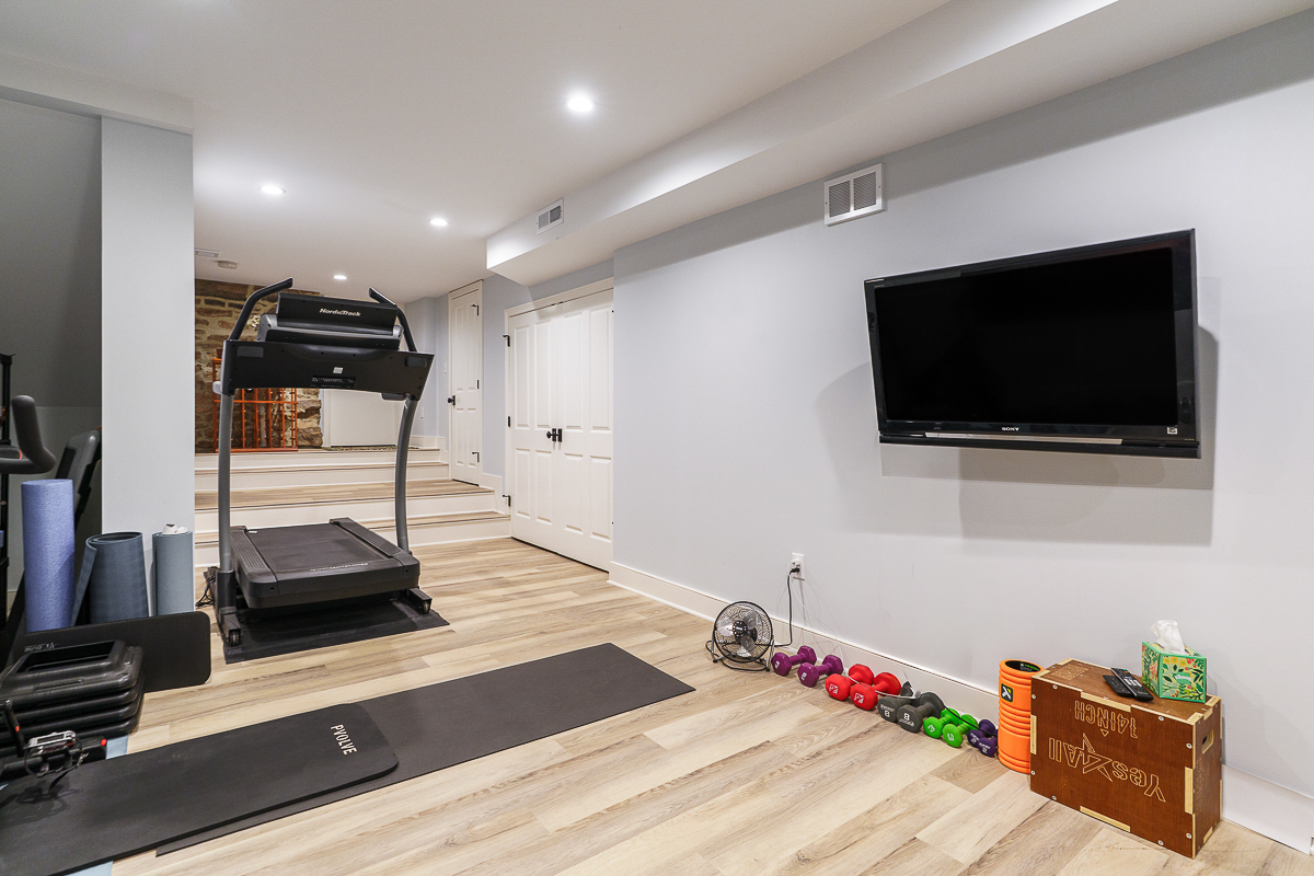 1023 City Park Ave-19