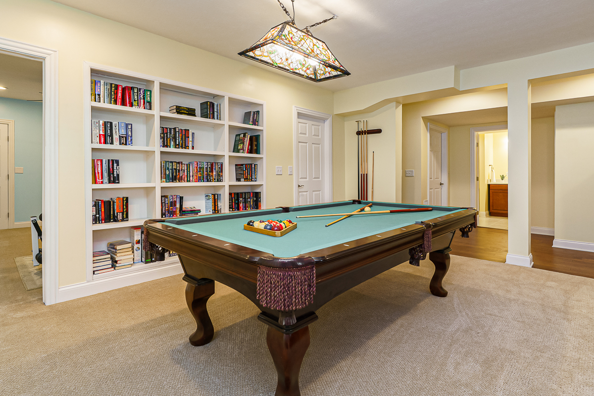 10260 Carmel Dr-32