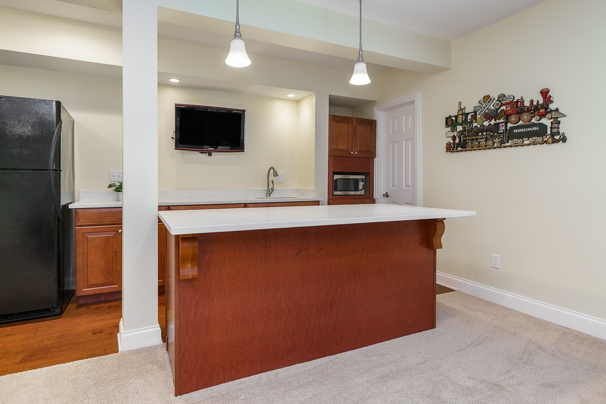 10260 Carmel Dr-36