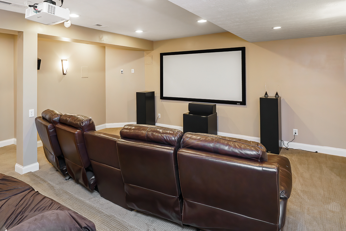 10260 Carmel Dr-38