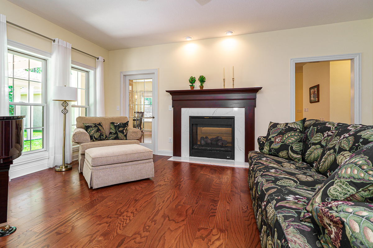 10260 Carmel Dr-59
