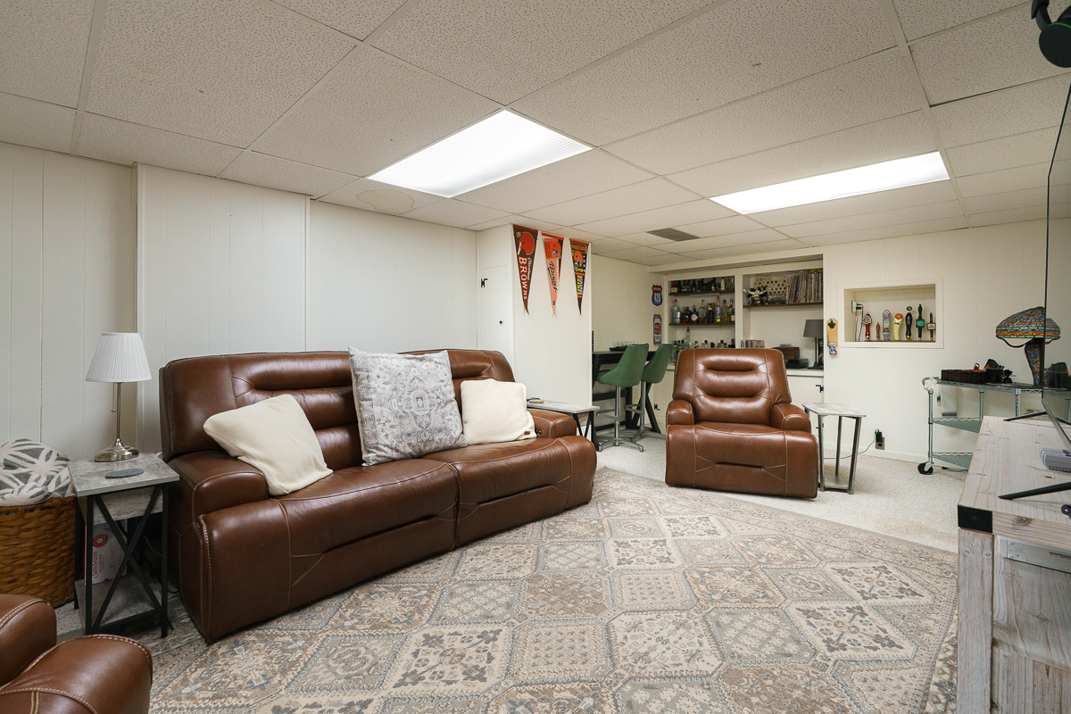1108 Langland Dr-11