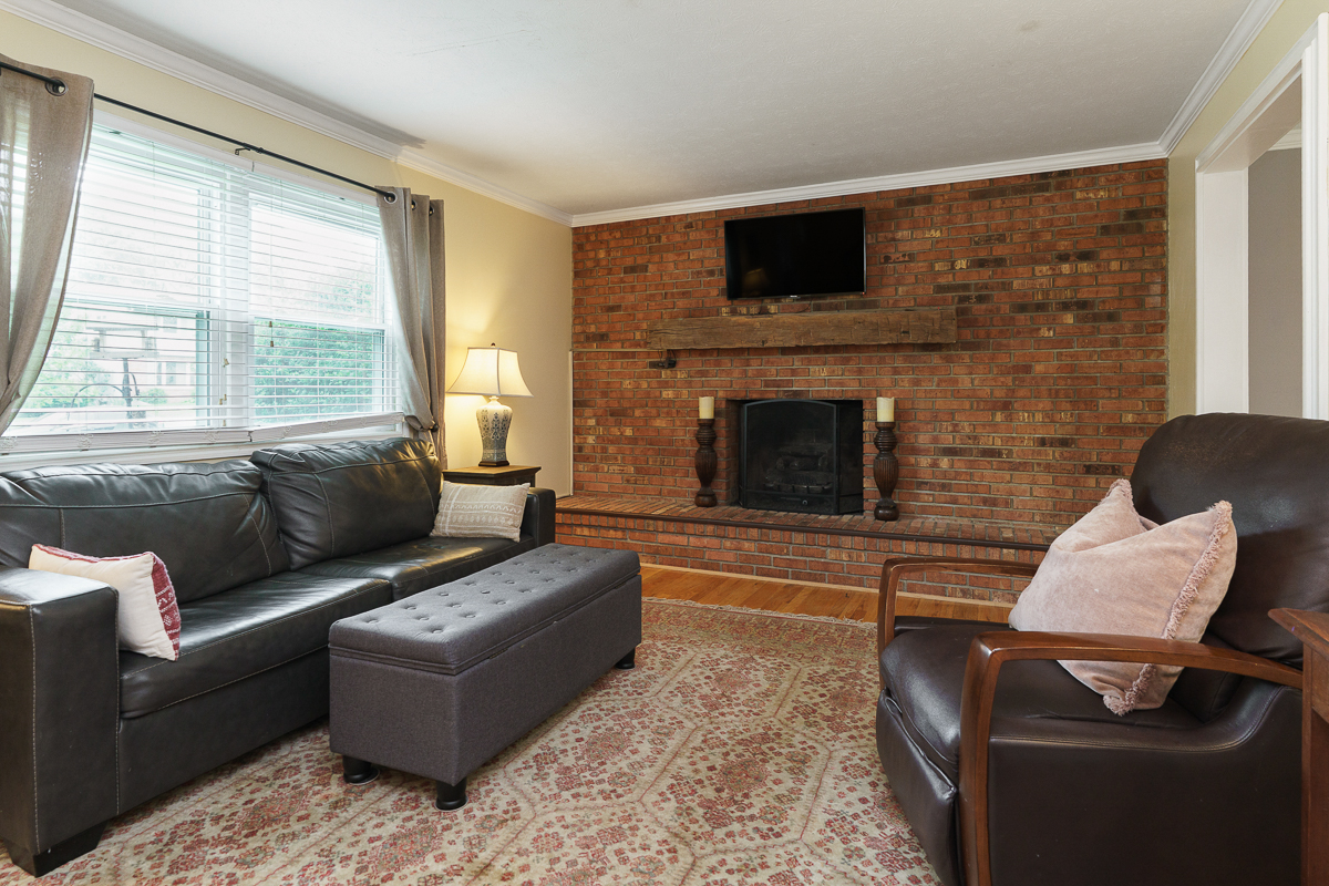 1108 Langland Dr-23