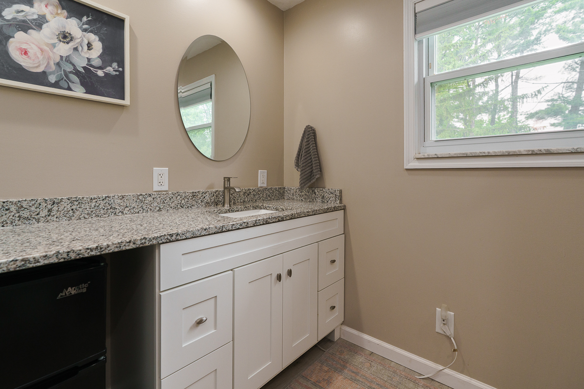 1108 Langland Dr-34