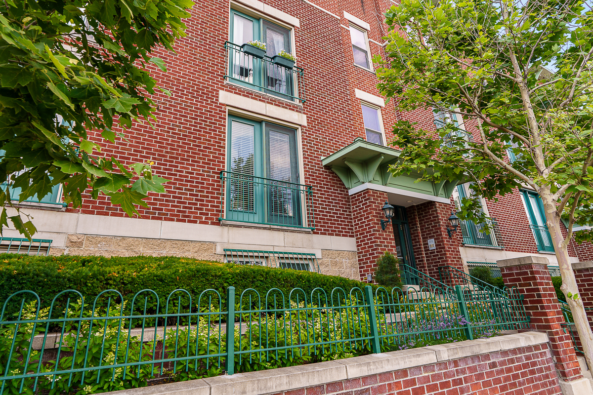 114 e Mound St #1-4