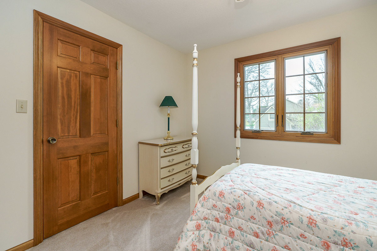 1178 Springtree Ln-49