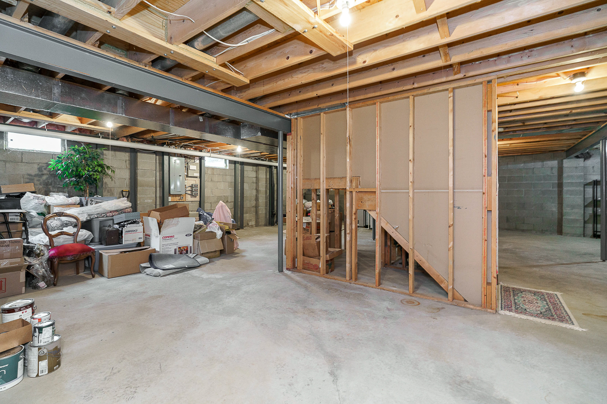 1178 Springtree Ln-56