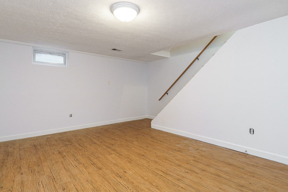 1217 Weybridge Rd-15