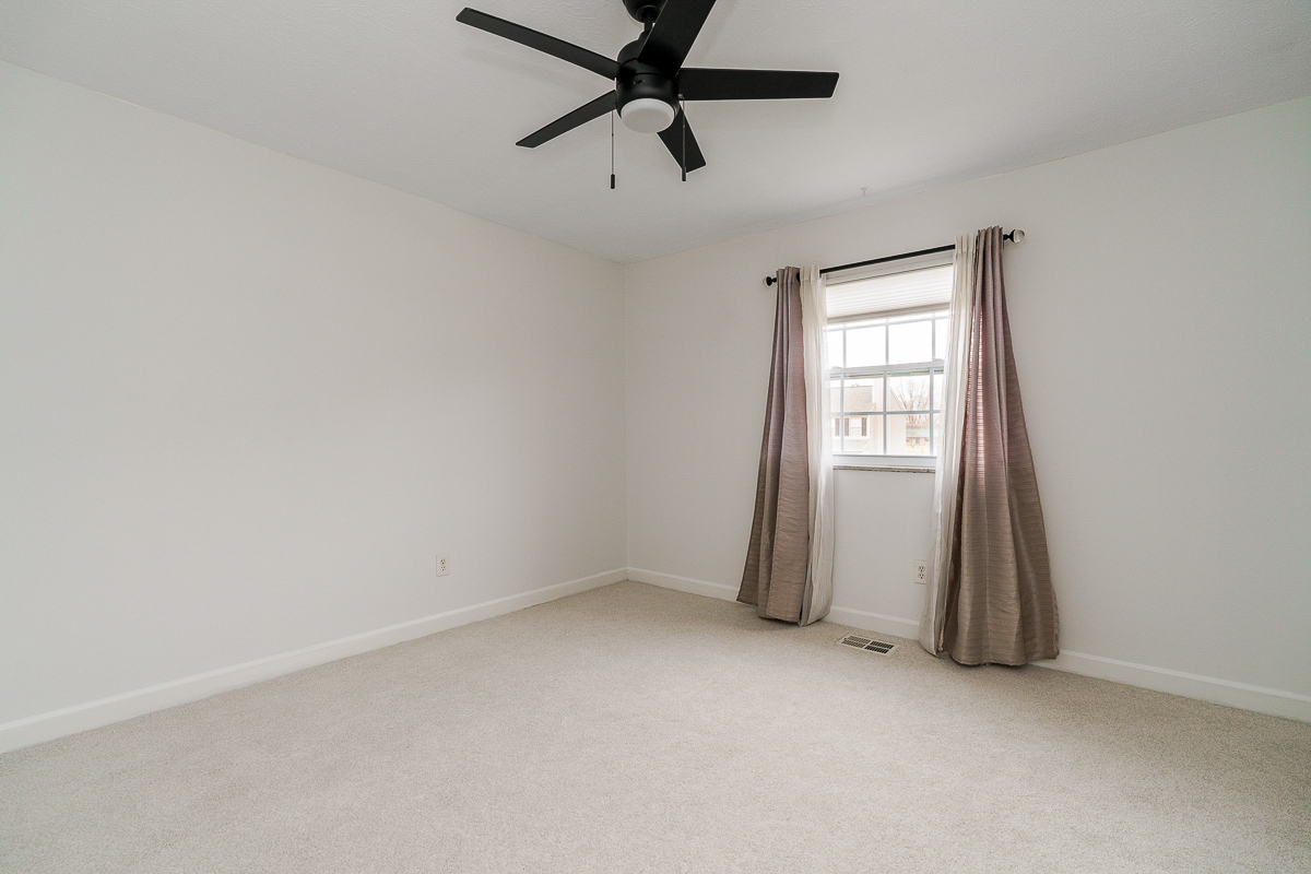 1217 Weybridge Rd-35