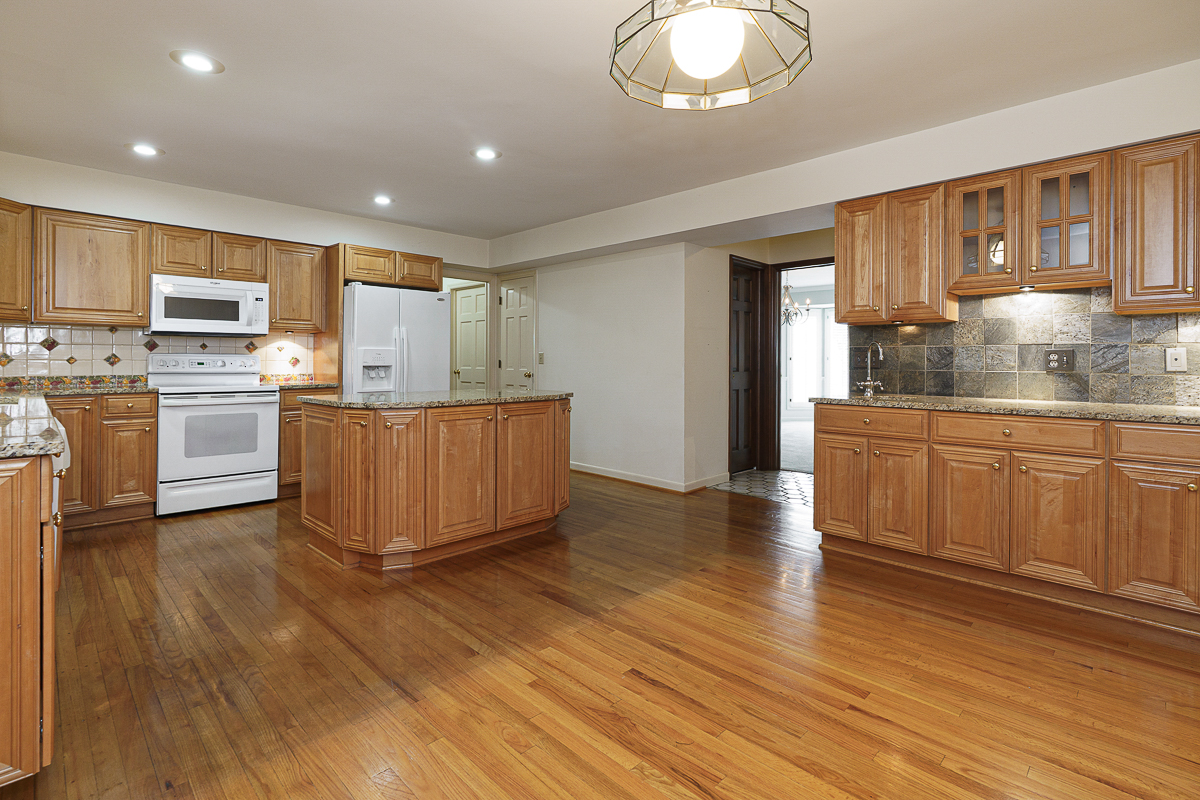 1270 Marlyn Dr-22