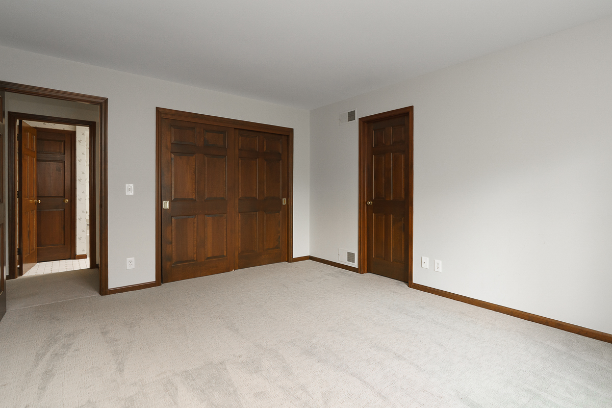 1270 Marlyn Dr-32