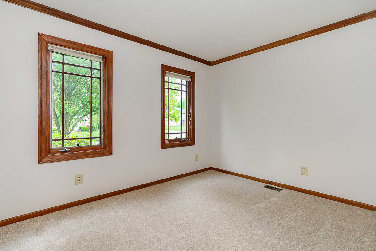 135 Juniper Ave-13