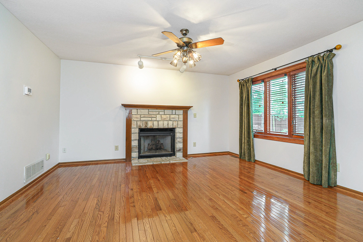 135 Juniper Ave-19