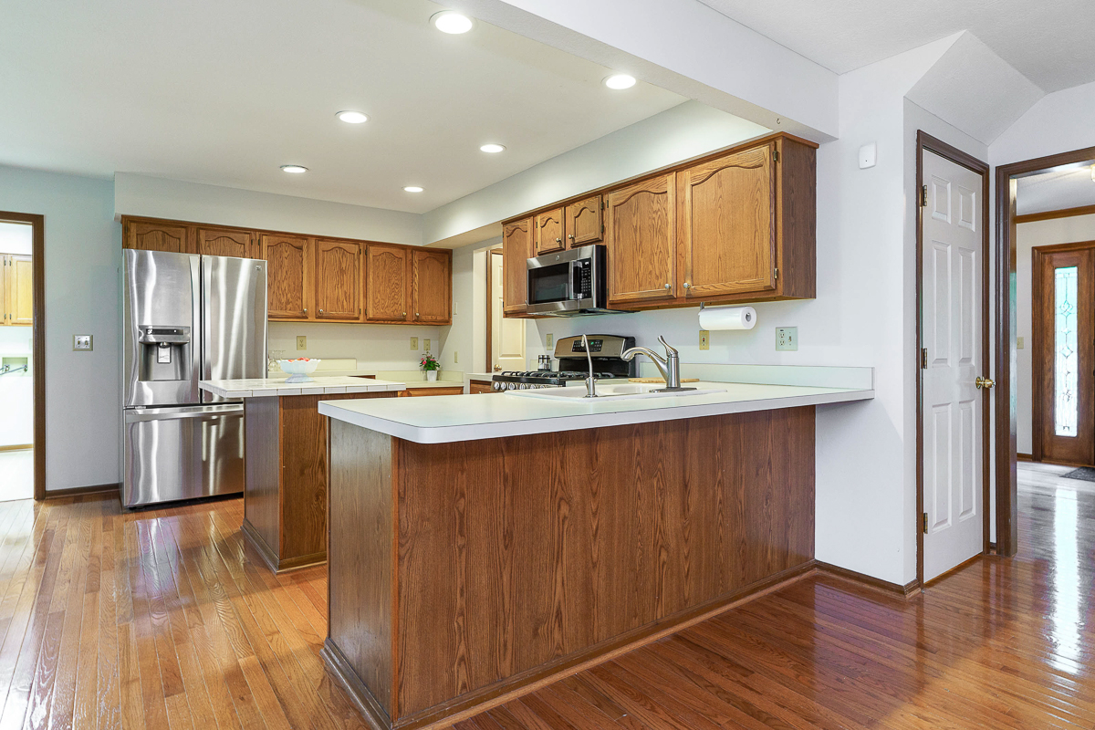 135 Juniper Ave-23