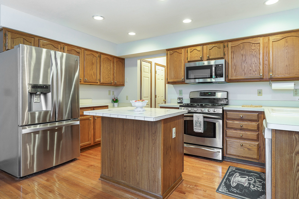 135 Juniper Ave-25