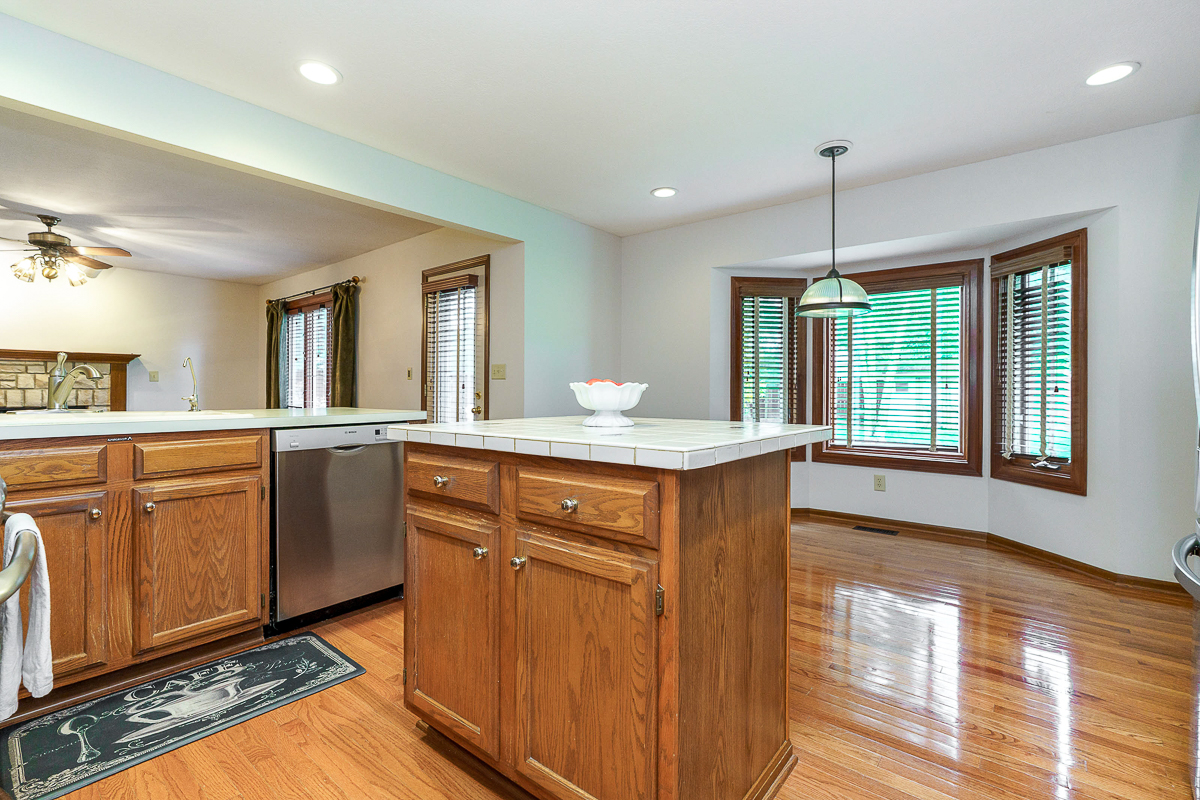 135 Juniper Ave-29