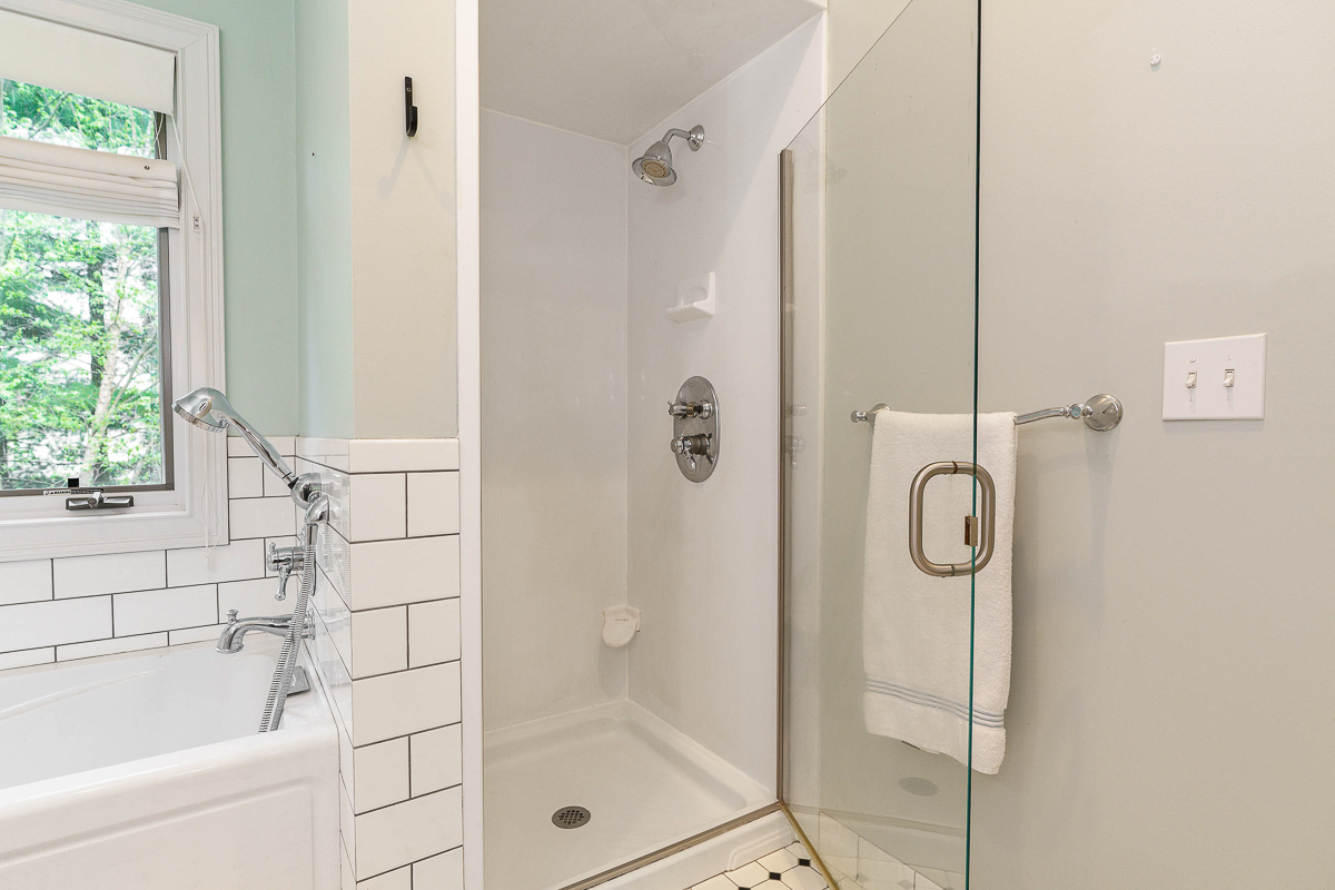 135 Juniper Ave-38