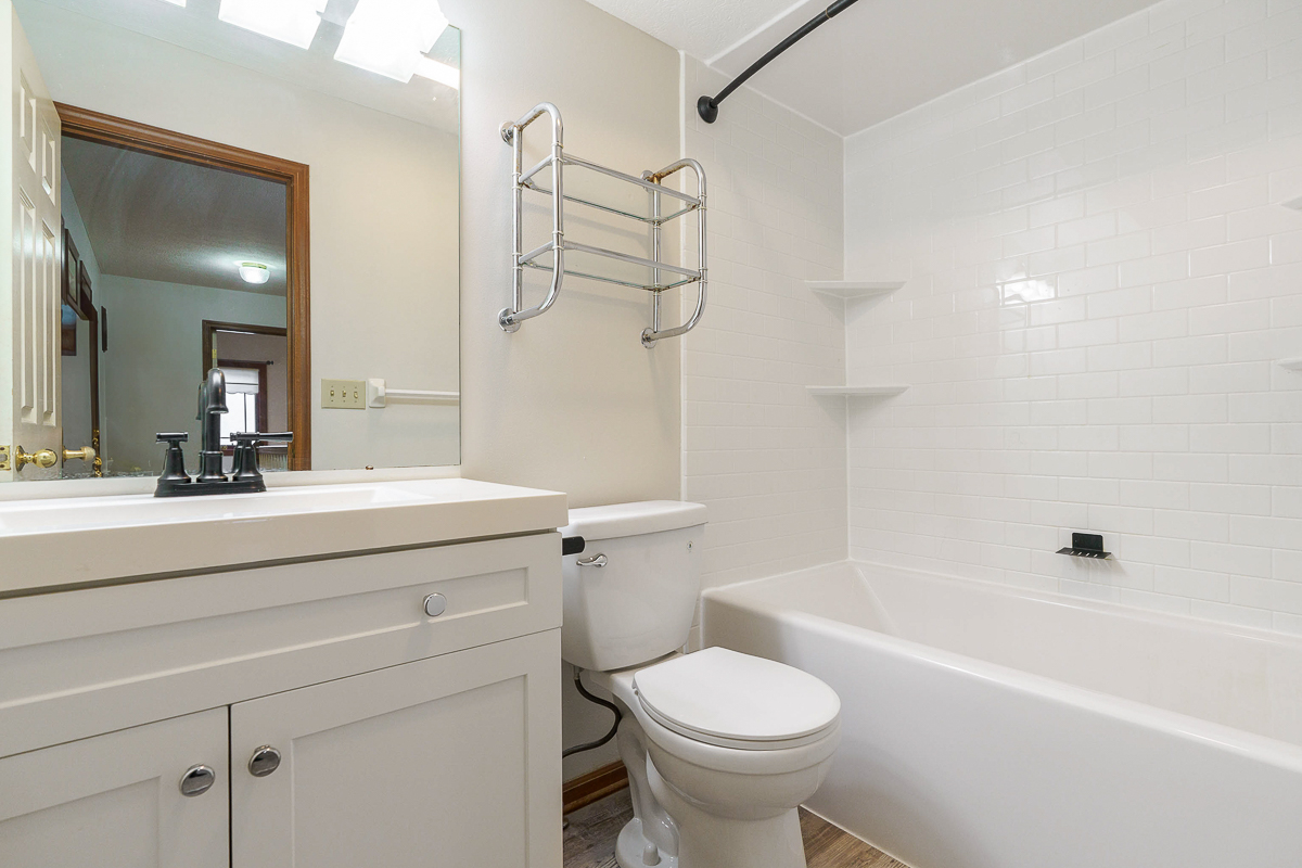135 Juniper Ave-42
