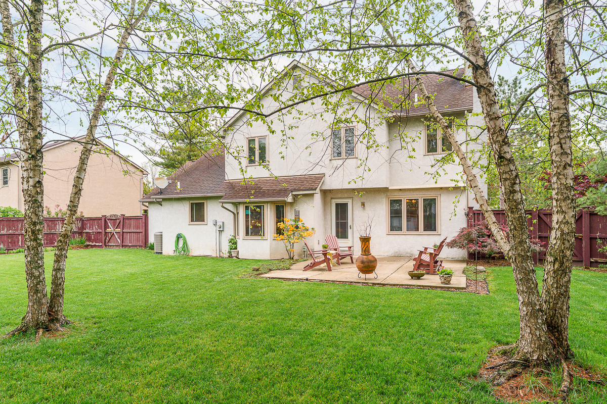 135 Juniper Ave-8