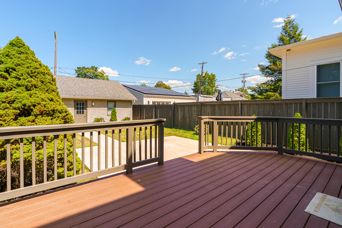 144 E Mithoff St-6
