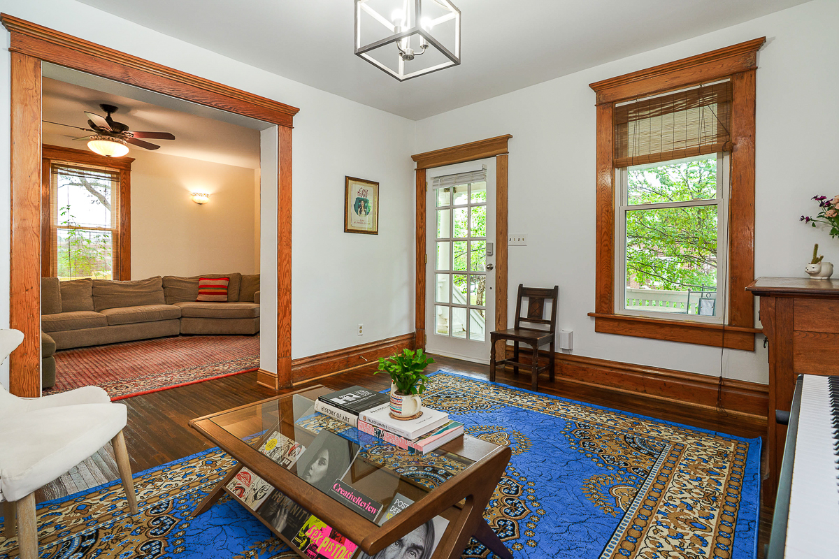 1471 Hamlet St-10