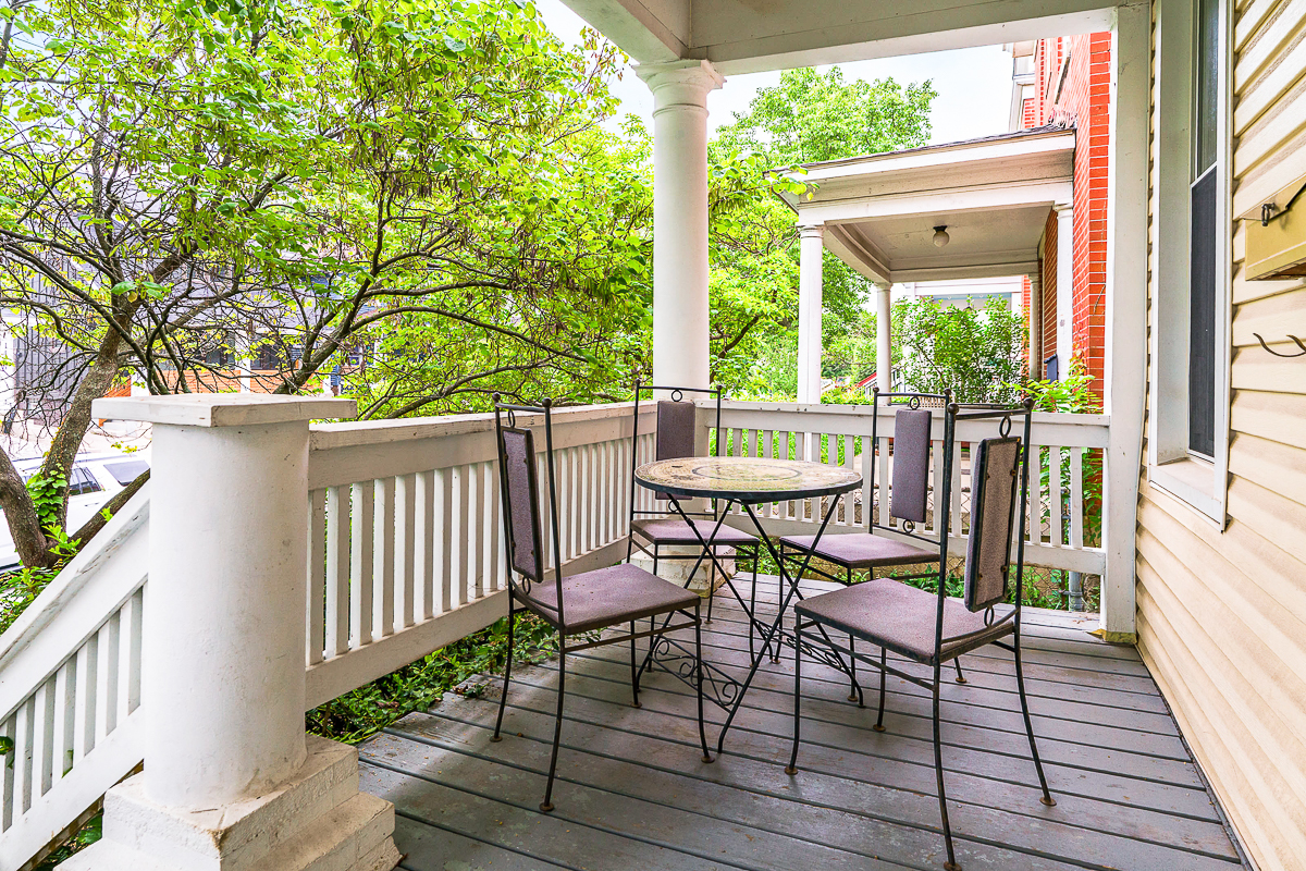 1471 Hamlet St-3