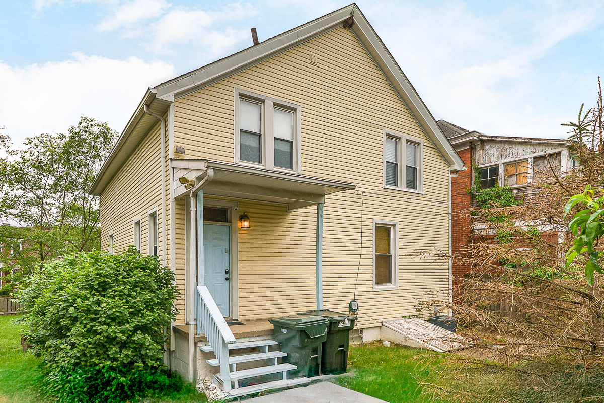 1471 Hamlet St-6