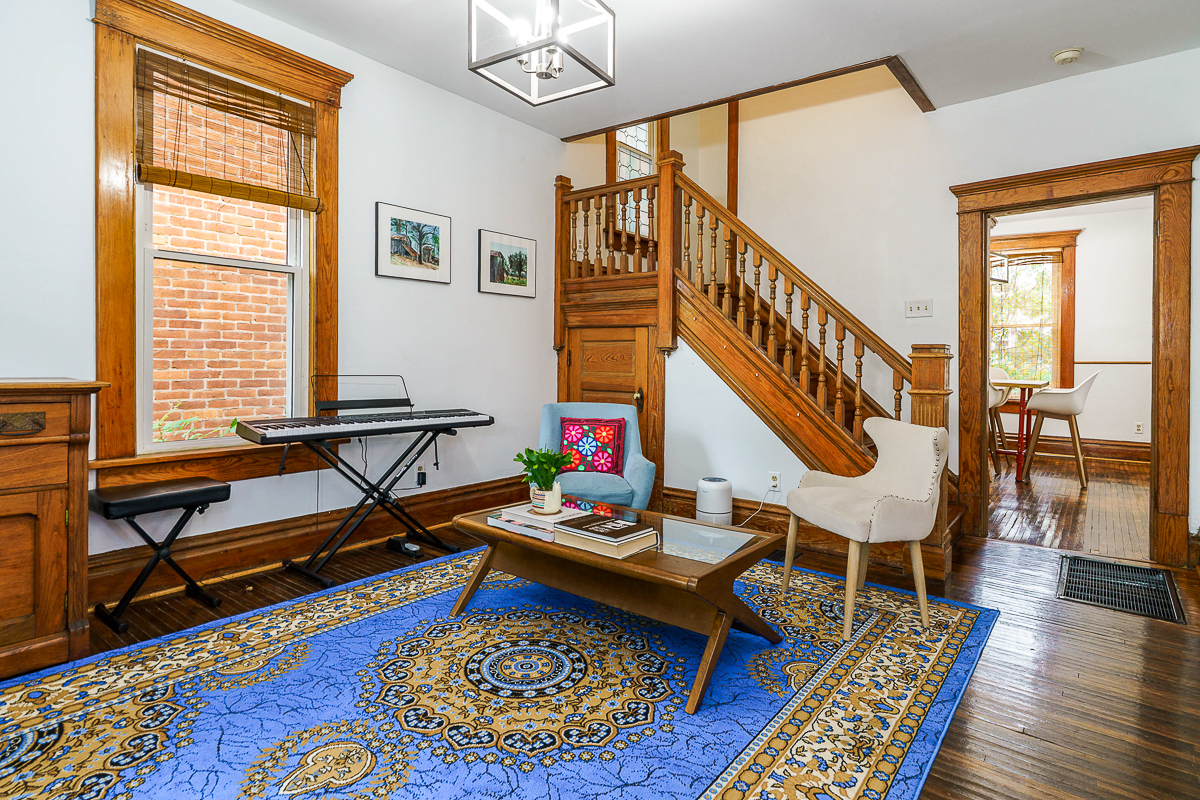 1471 Hamlet St-9