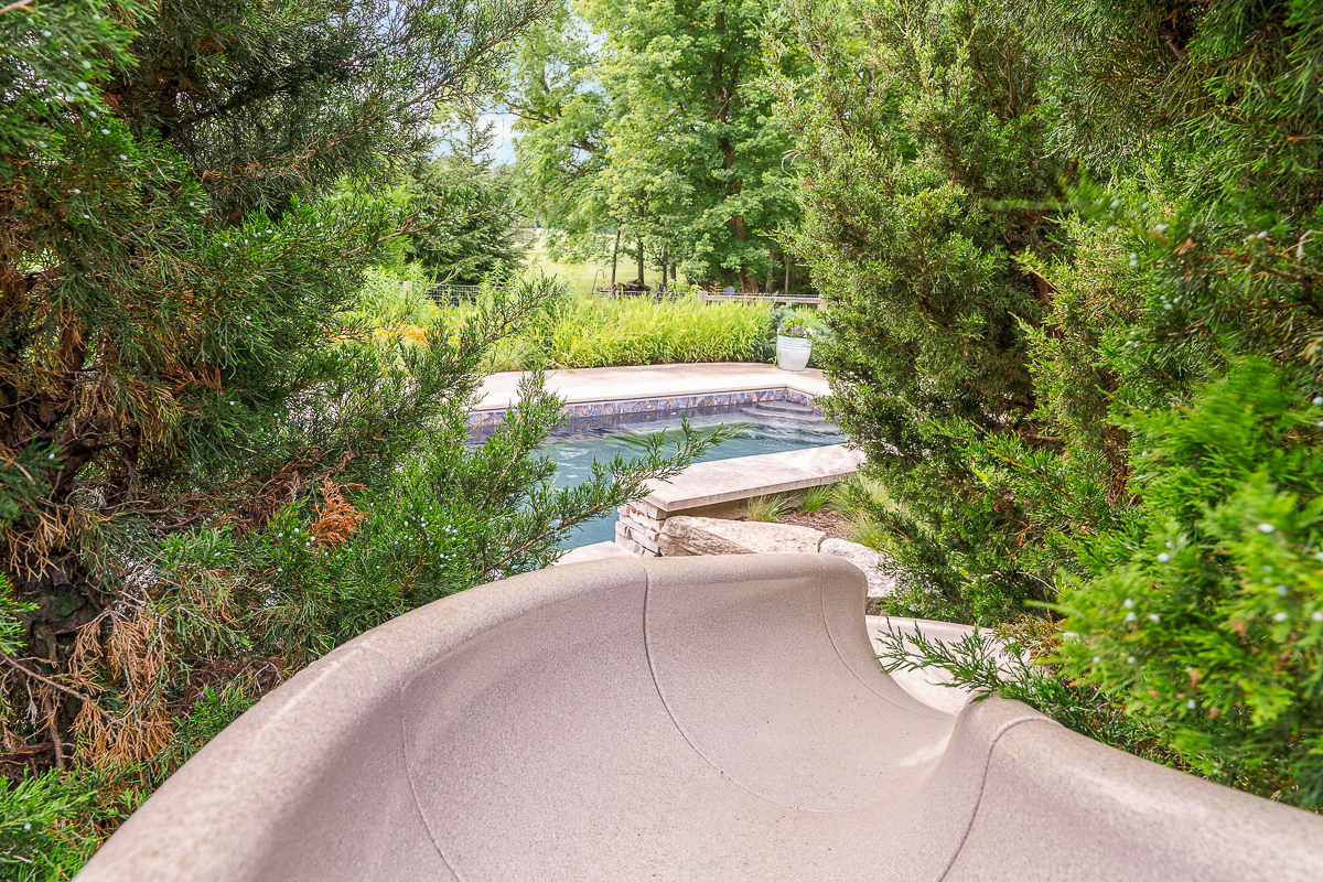 150 Pinehurst Dr-24