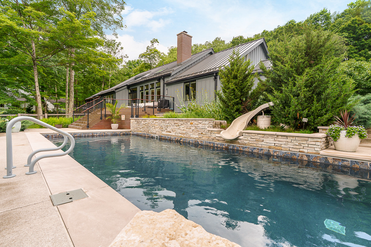 150 Pinehurst Dr-29