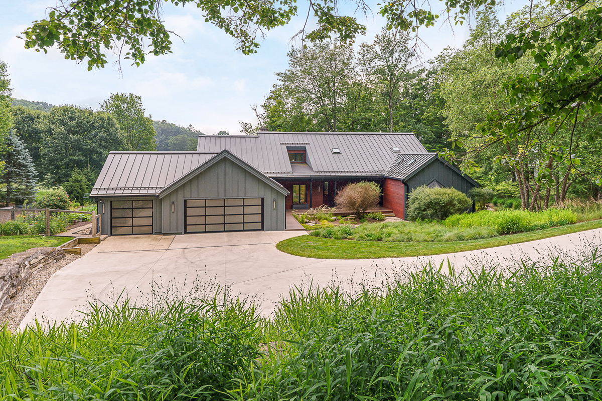 150 Pinehurst Dr-9