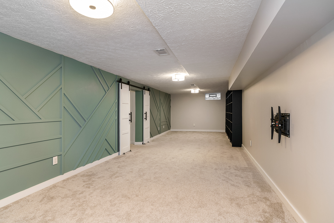 1537 Sandringham Ct.-17