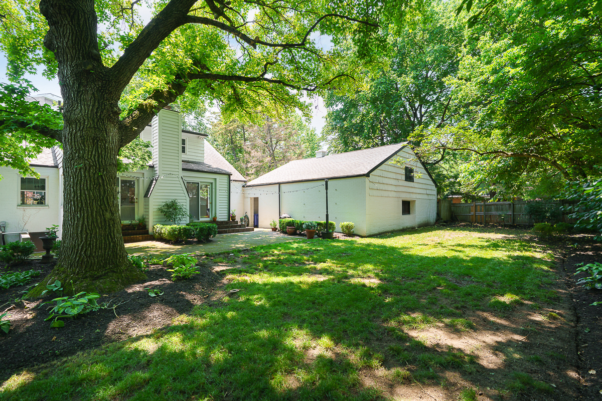 1660 Ridgeway Pl-15