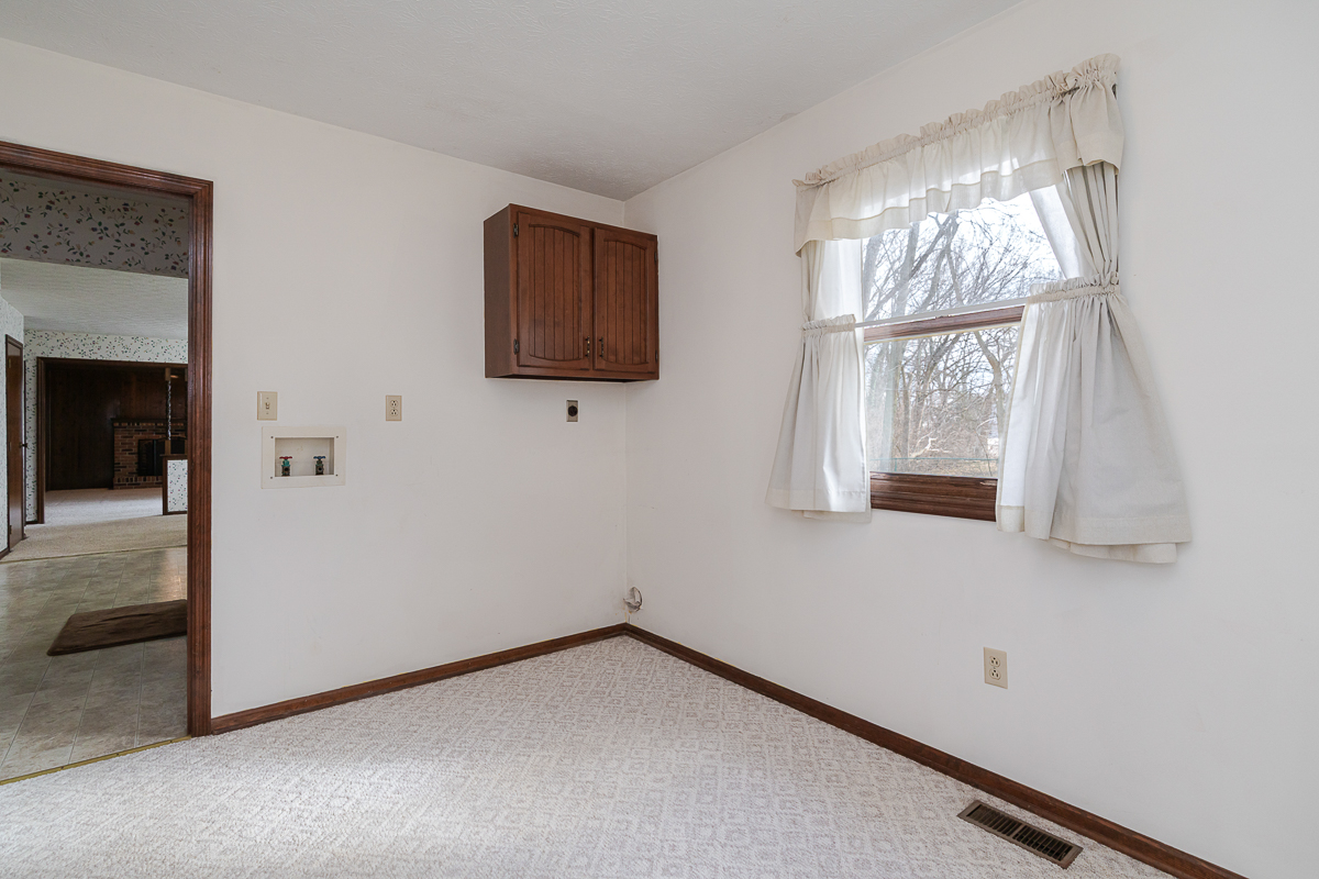 1685 Beckett Ave.-12