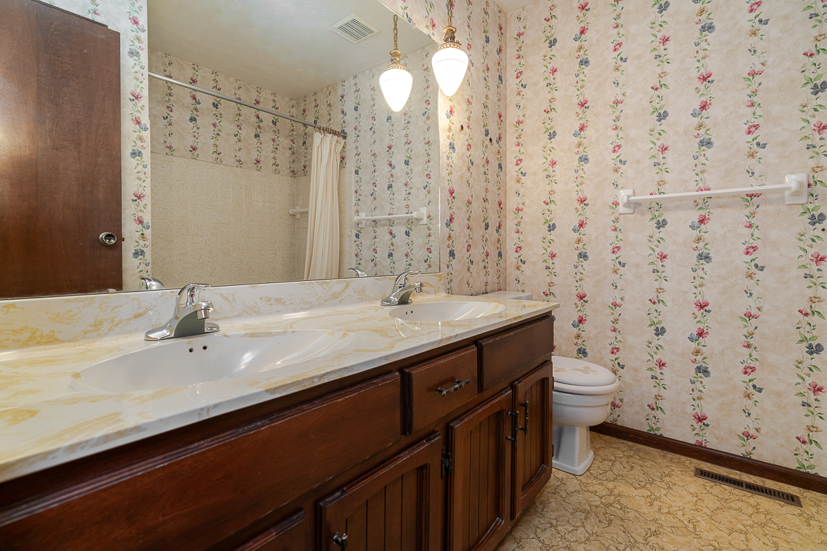 1685 Beckett Ave.-31