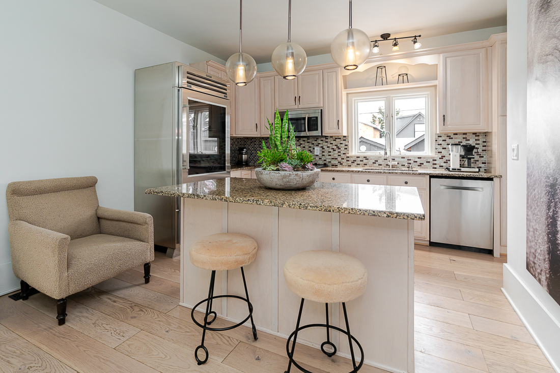 186 e Sycamore St-26