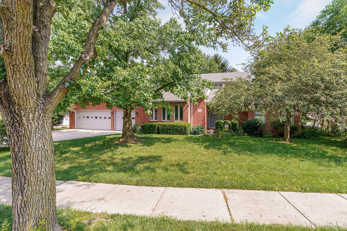 190 E Hocking St-4
