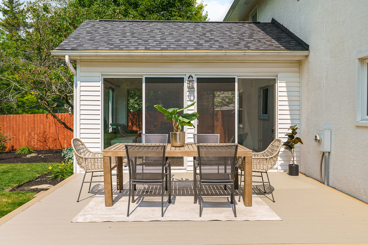 1935 Belgrave Dr-10