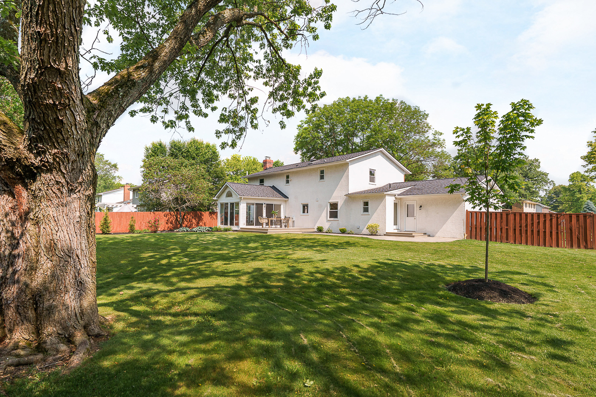 1935 Belgrave Dr-13