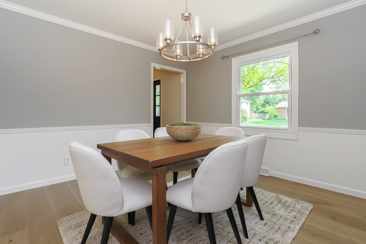 1935 Belgrave Dr-20