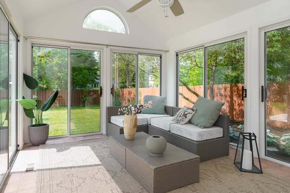 1935 Belgrave Dr-28