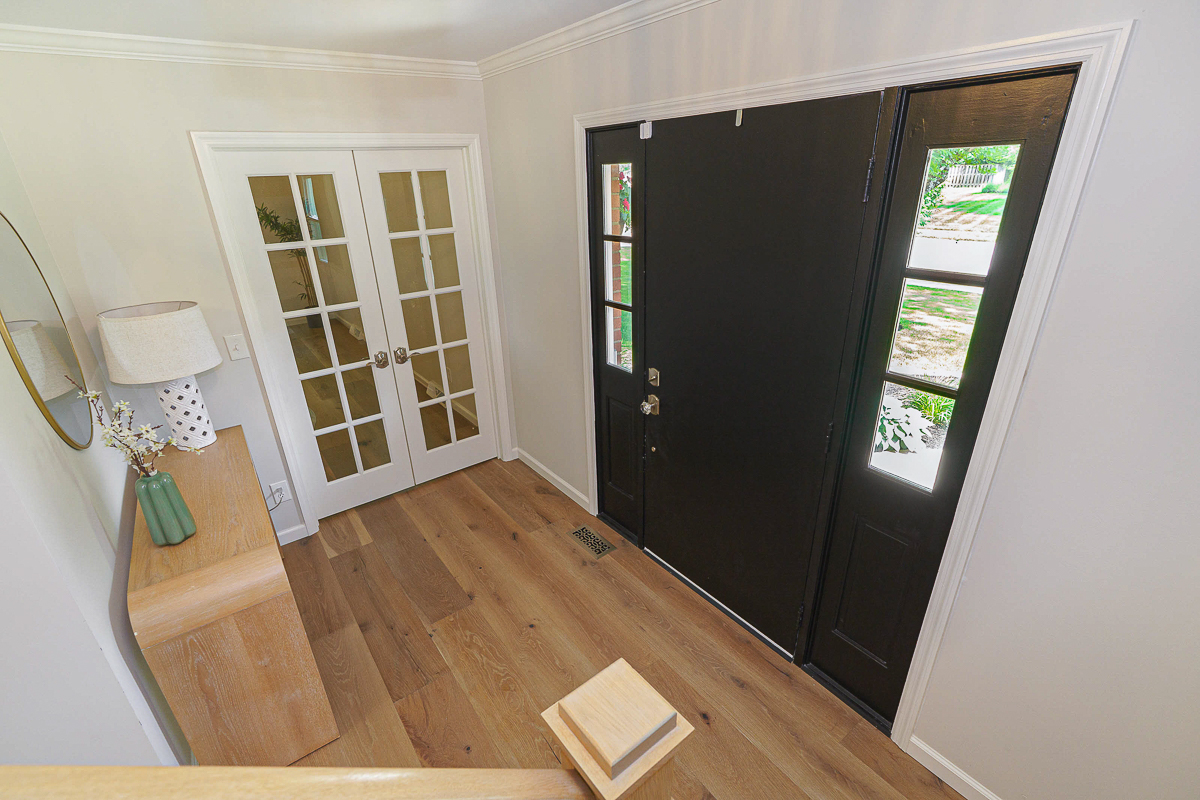 1935 Belgrave Dr-39