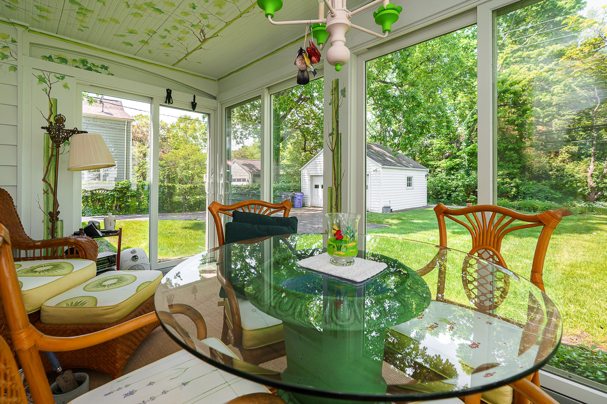 1946 W Lane Ave-27
