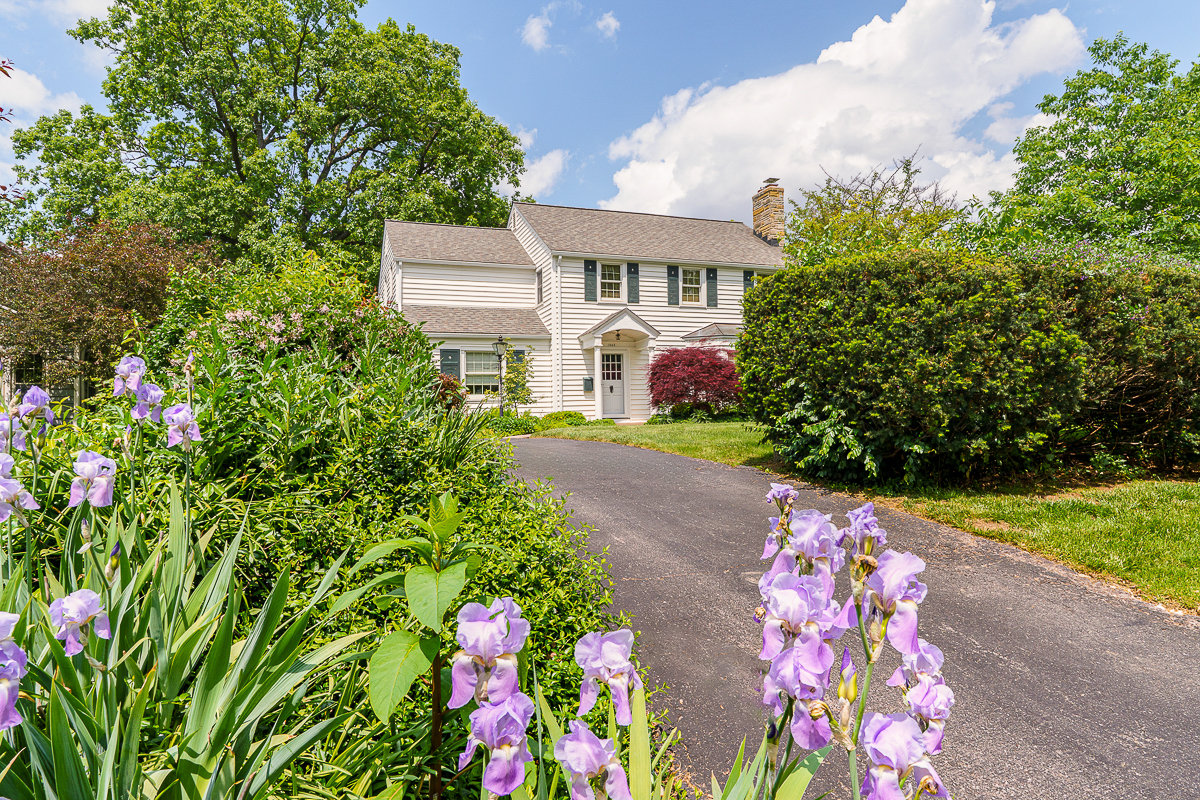 1946 W Lane Ave-6