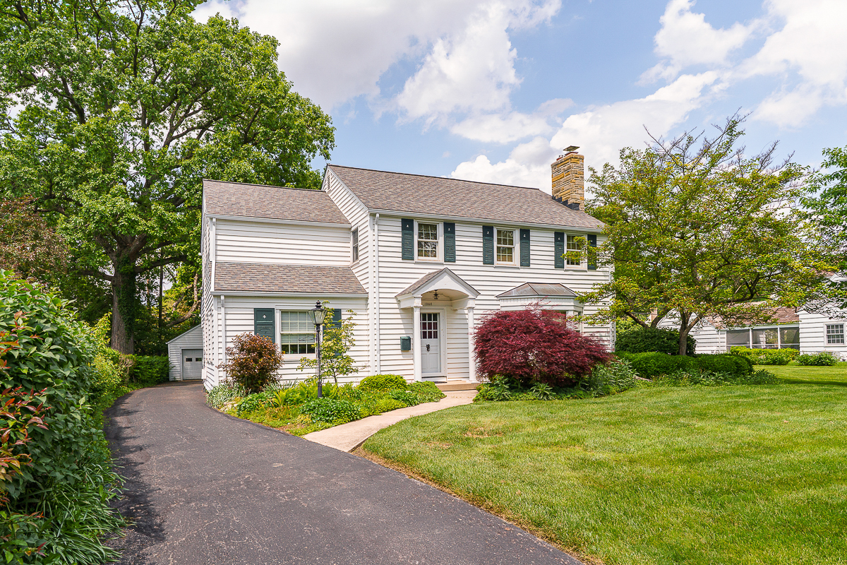 1946 W Lane Ave-7