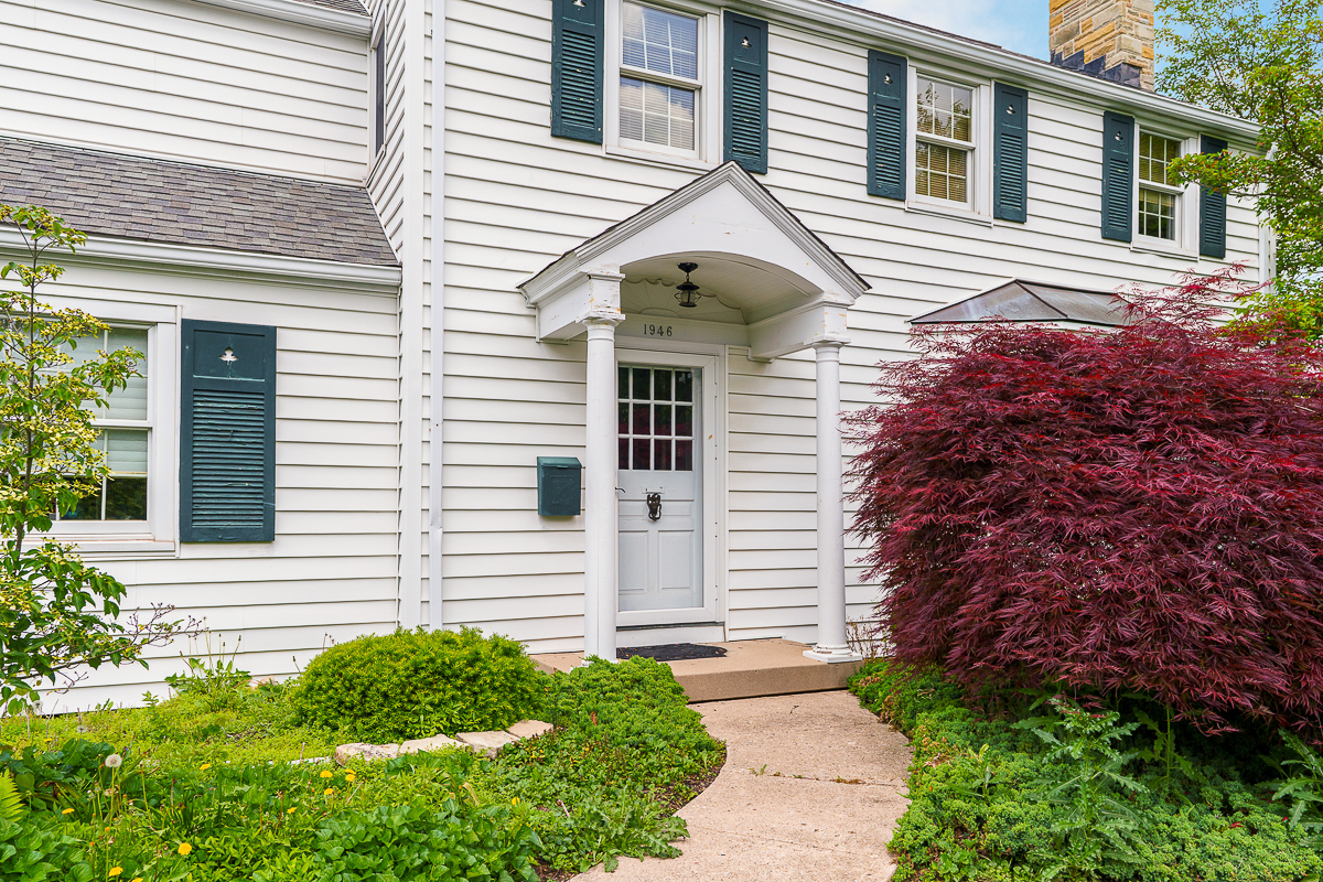 1946 W Lane Ave-9
