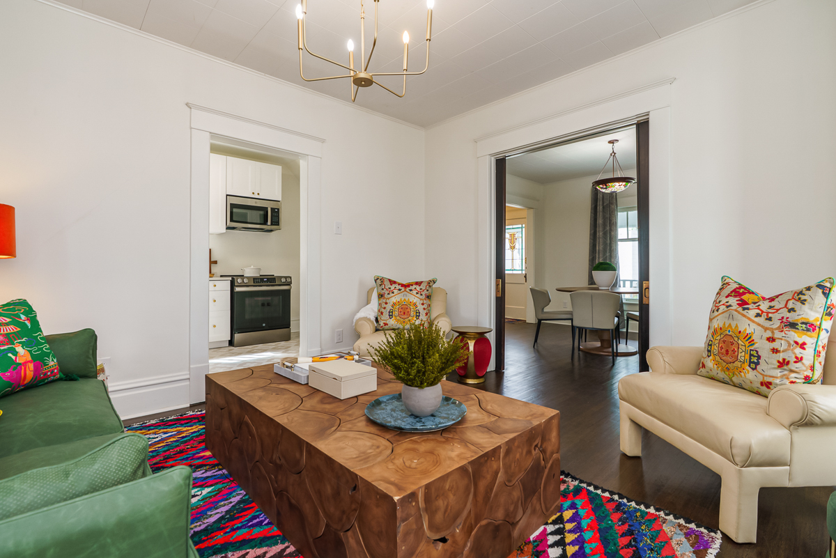 209 E Morrill Ave-15