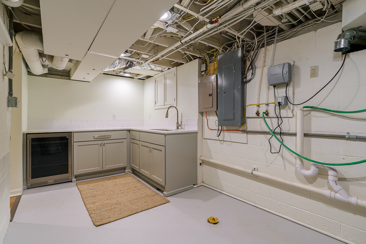 2109 Yorkshire Rd.--75