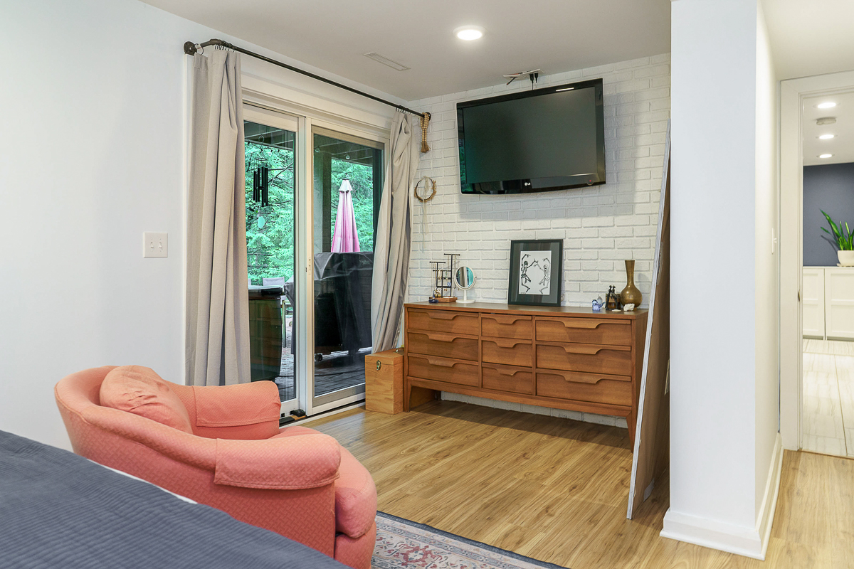 232 Hardy Way-16