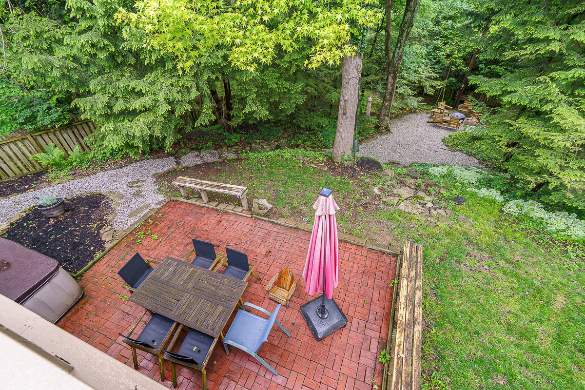 232 Hardy Way-27